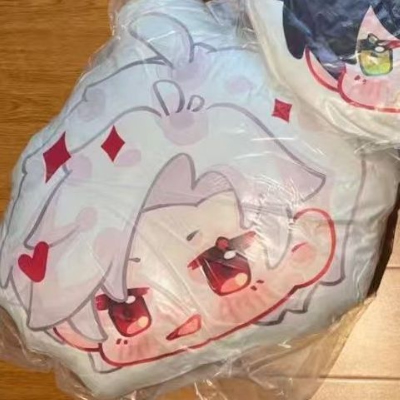 หมอนข้างอนิเมะรูปตัวเอเลี่ยน น - Anime Kingdom Merchandise บทวิจารณ์และราคา